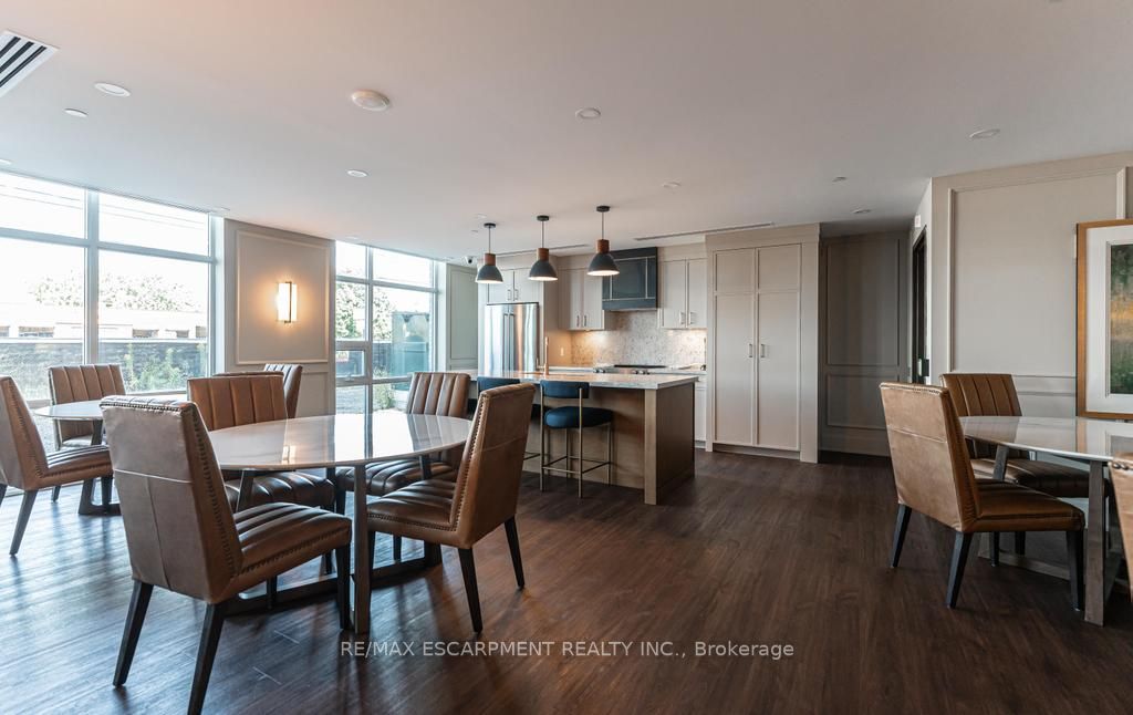 450 Dundas St E, #503