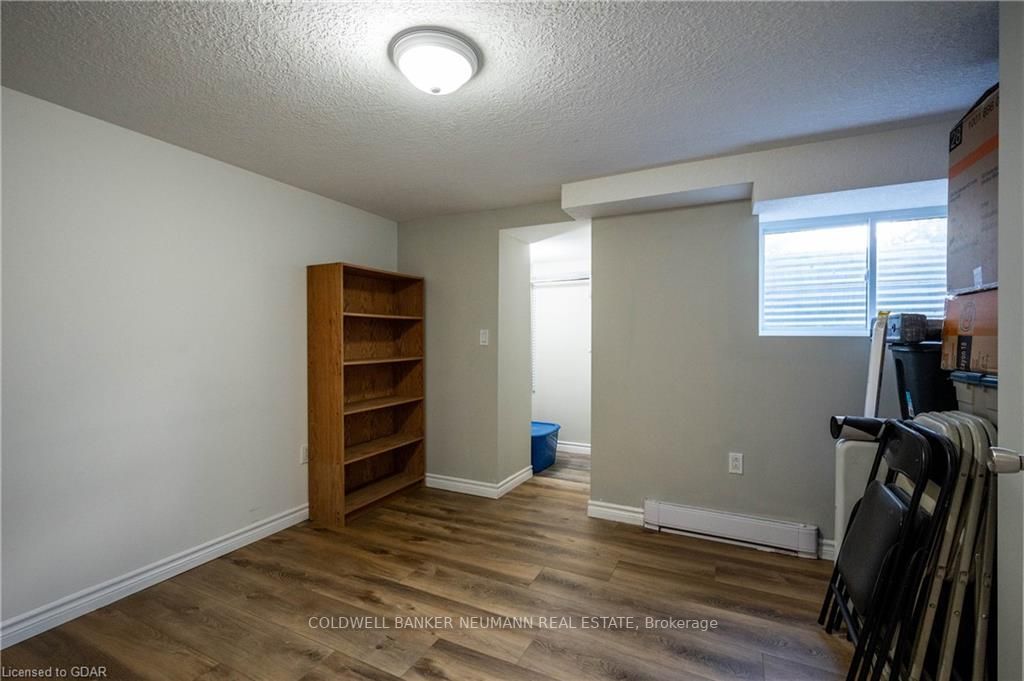 94 Victoria Rd N