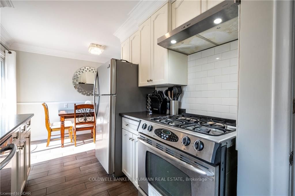 94 Victoria Rd N