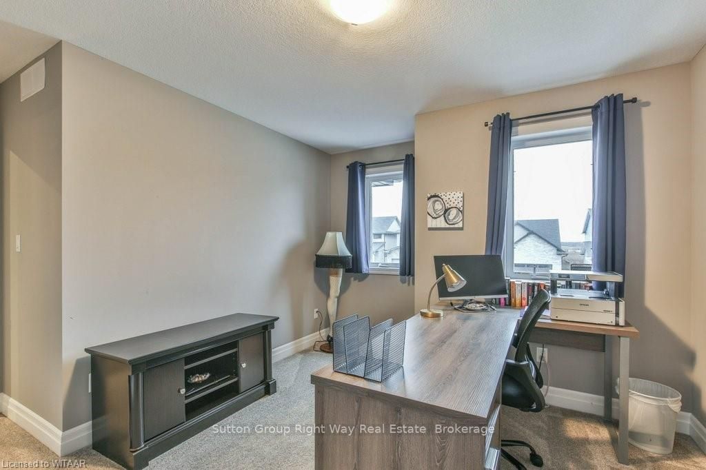 1073 Alberni Rd