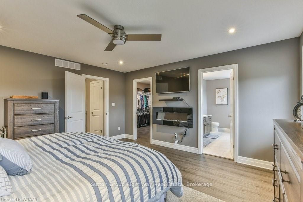 1073 Alberni Rd