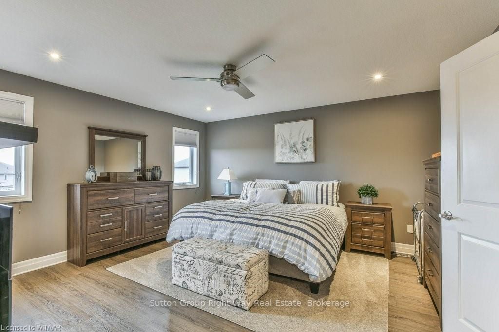1073 Alberni Rd