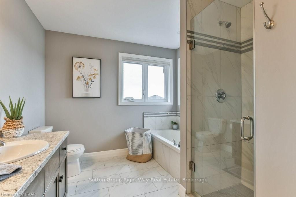 1073 Alberni Rd