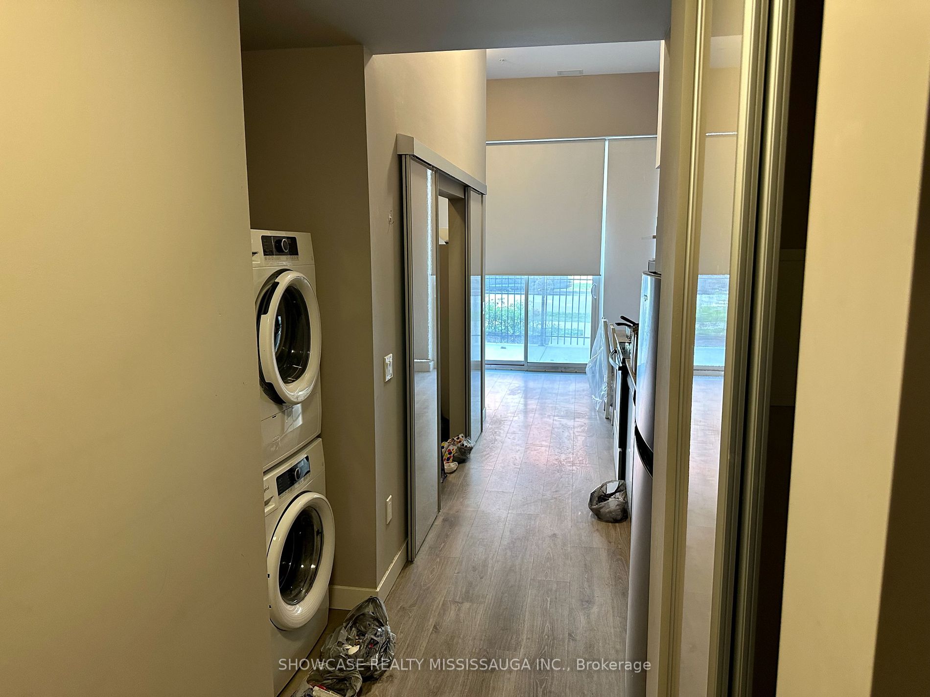 308 Lester St, #106