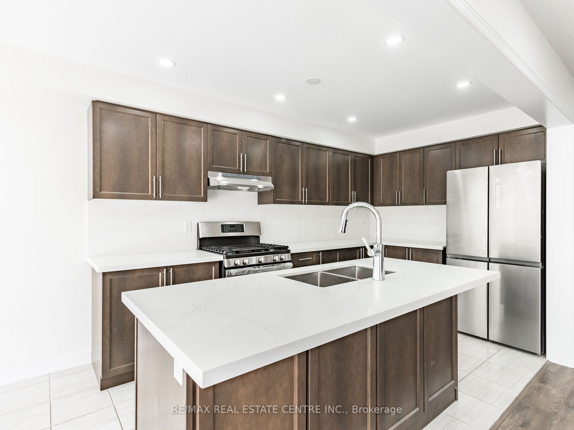 755 Linden Dr, #22