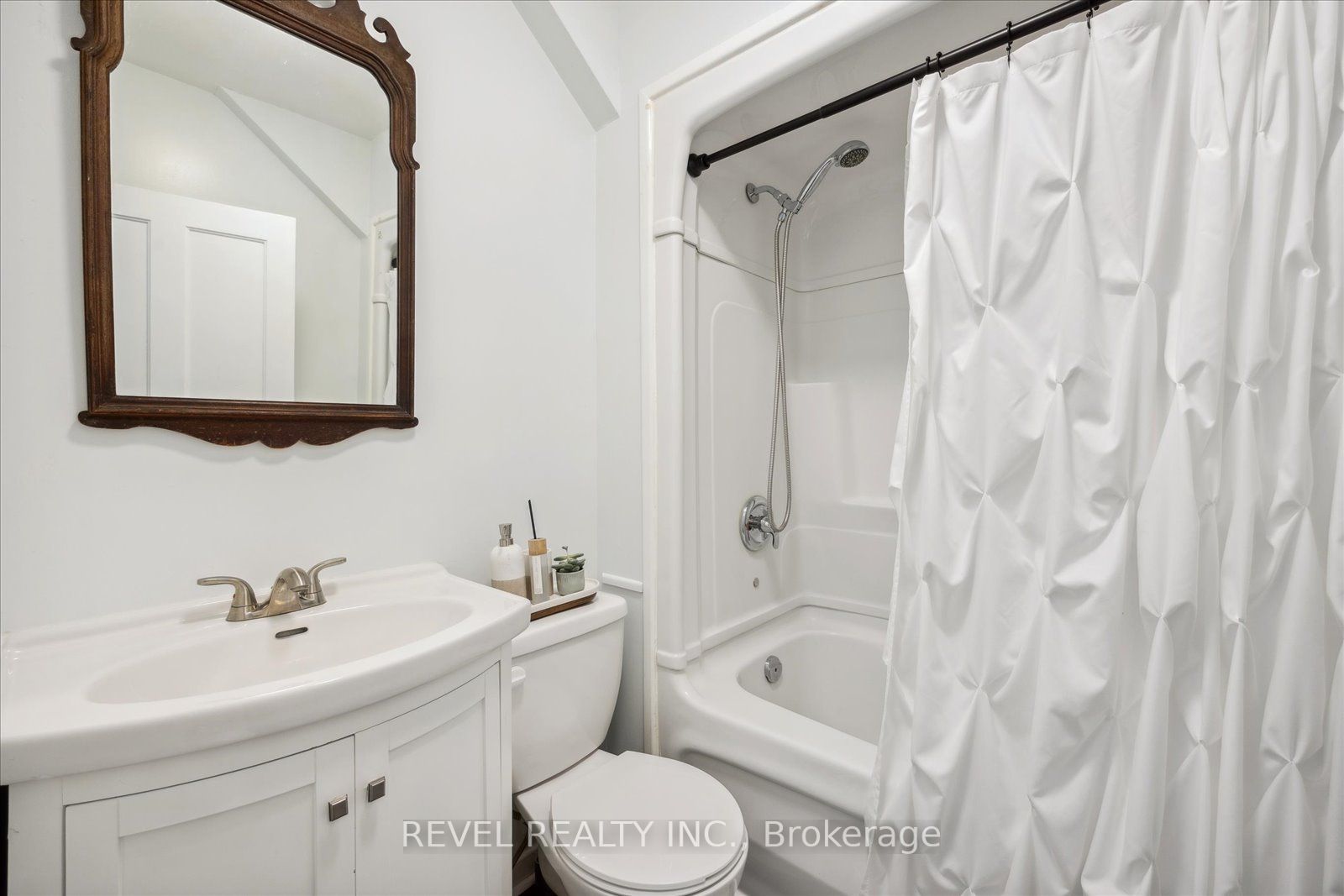 61 Riverview Rd