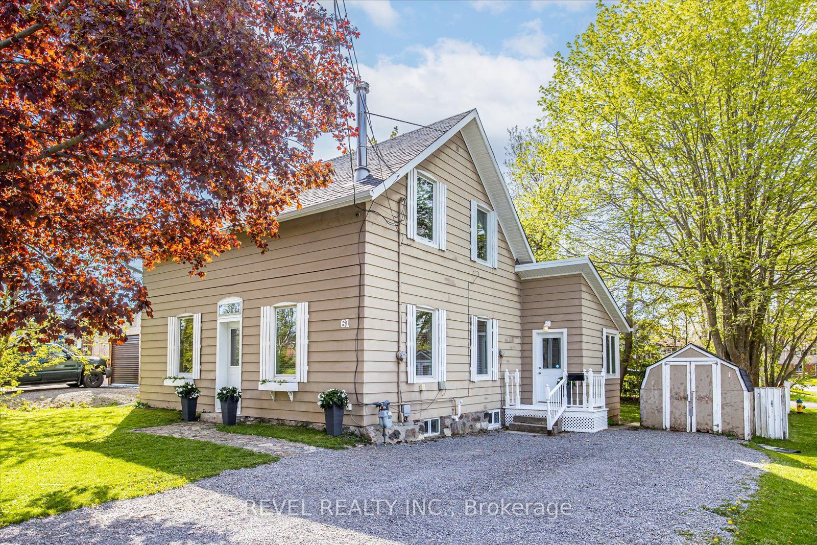 61 Riverview Rd