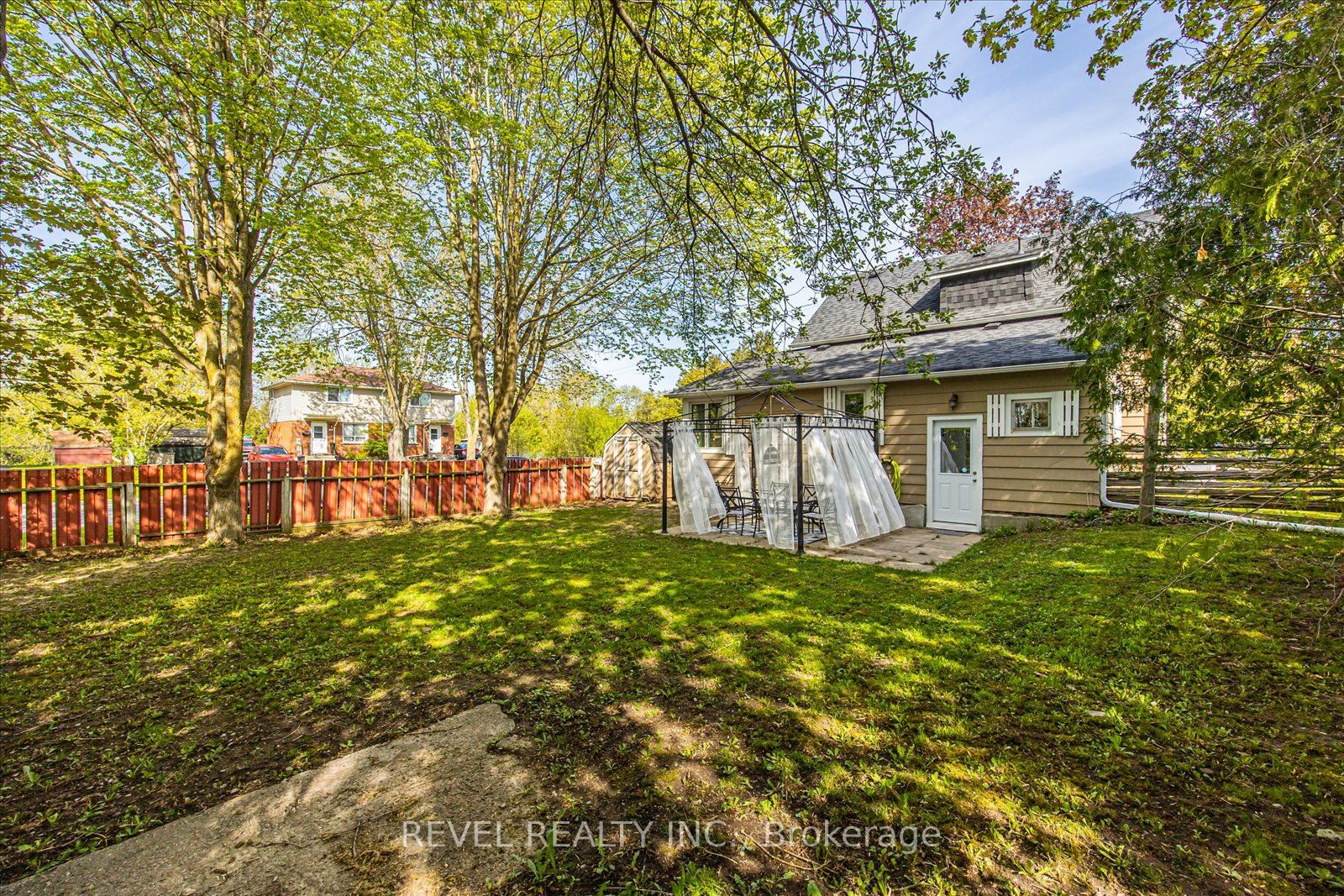 61 Riverview Rd