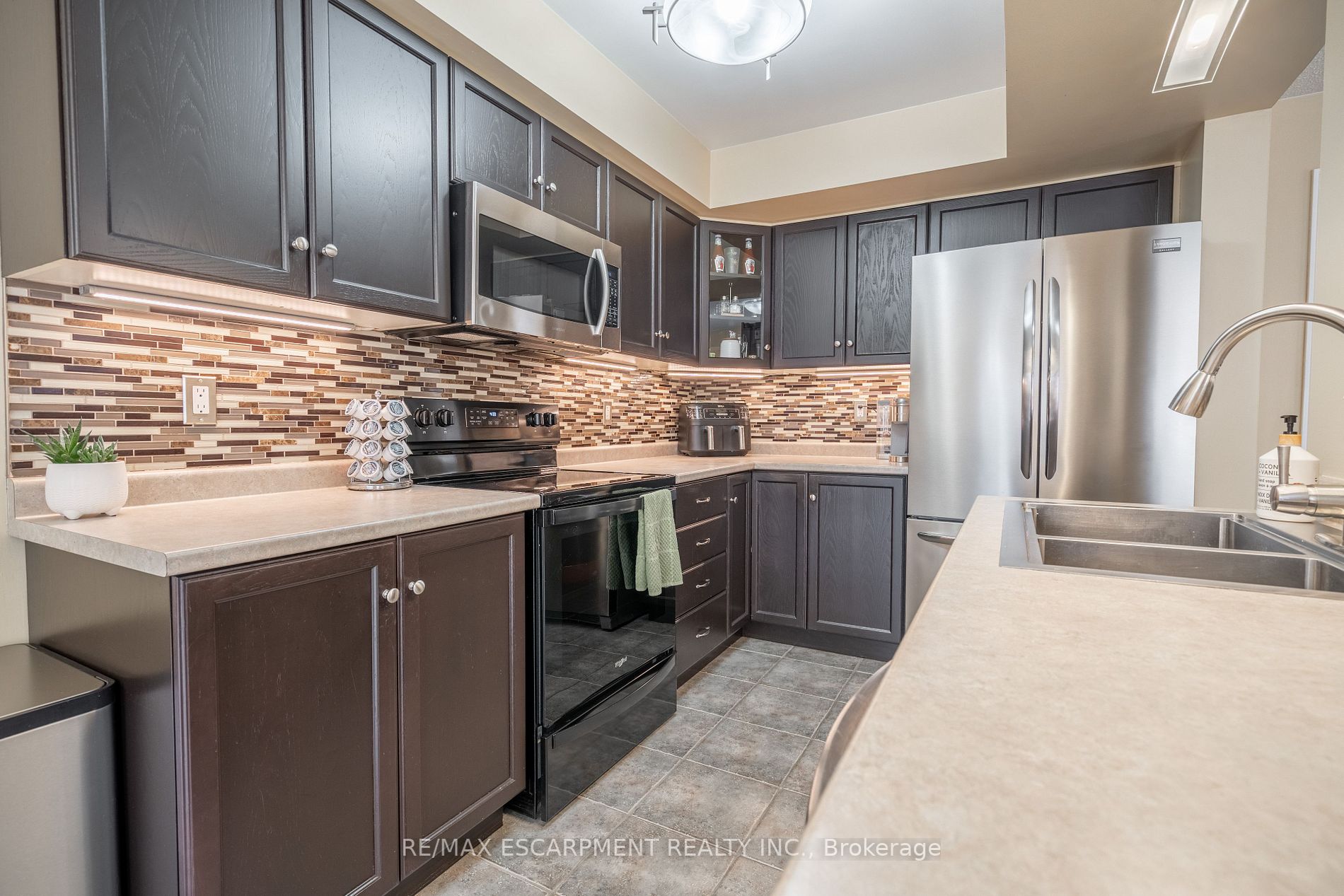 92 Whitefish Cres