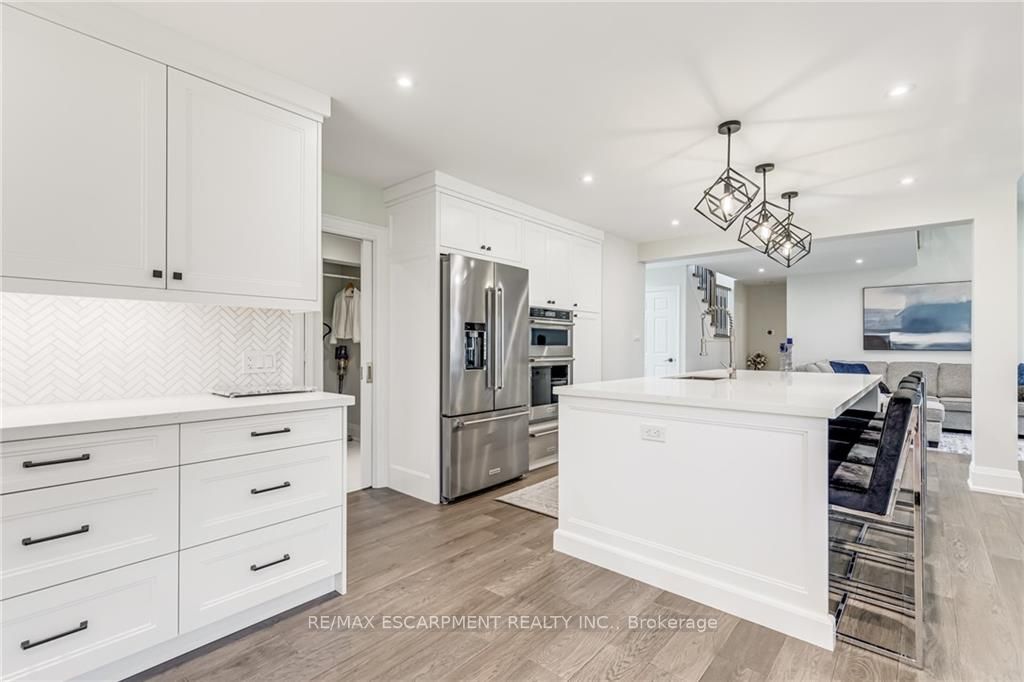 230 Appleby Rd