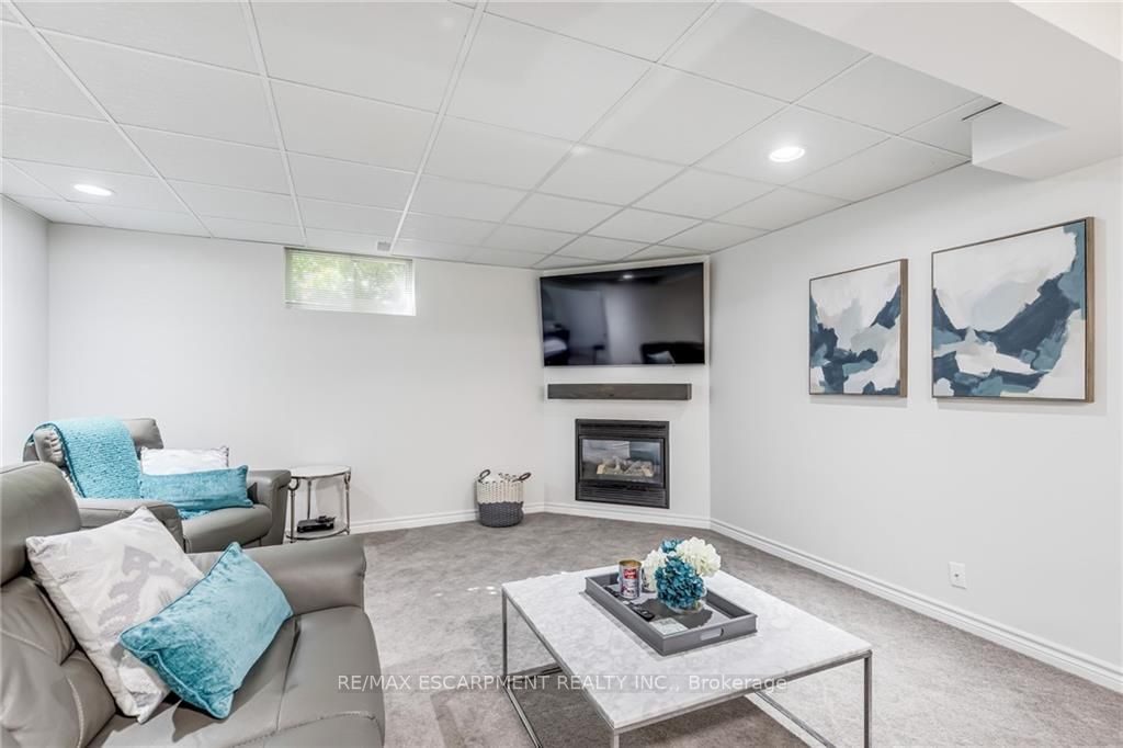 230 Appleby Rd