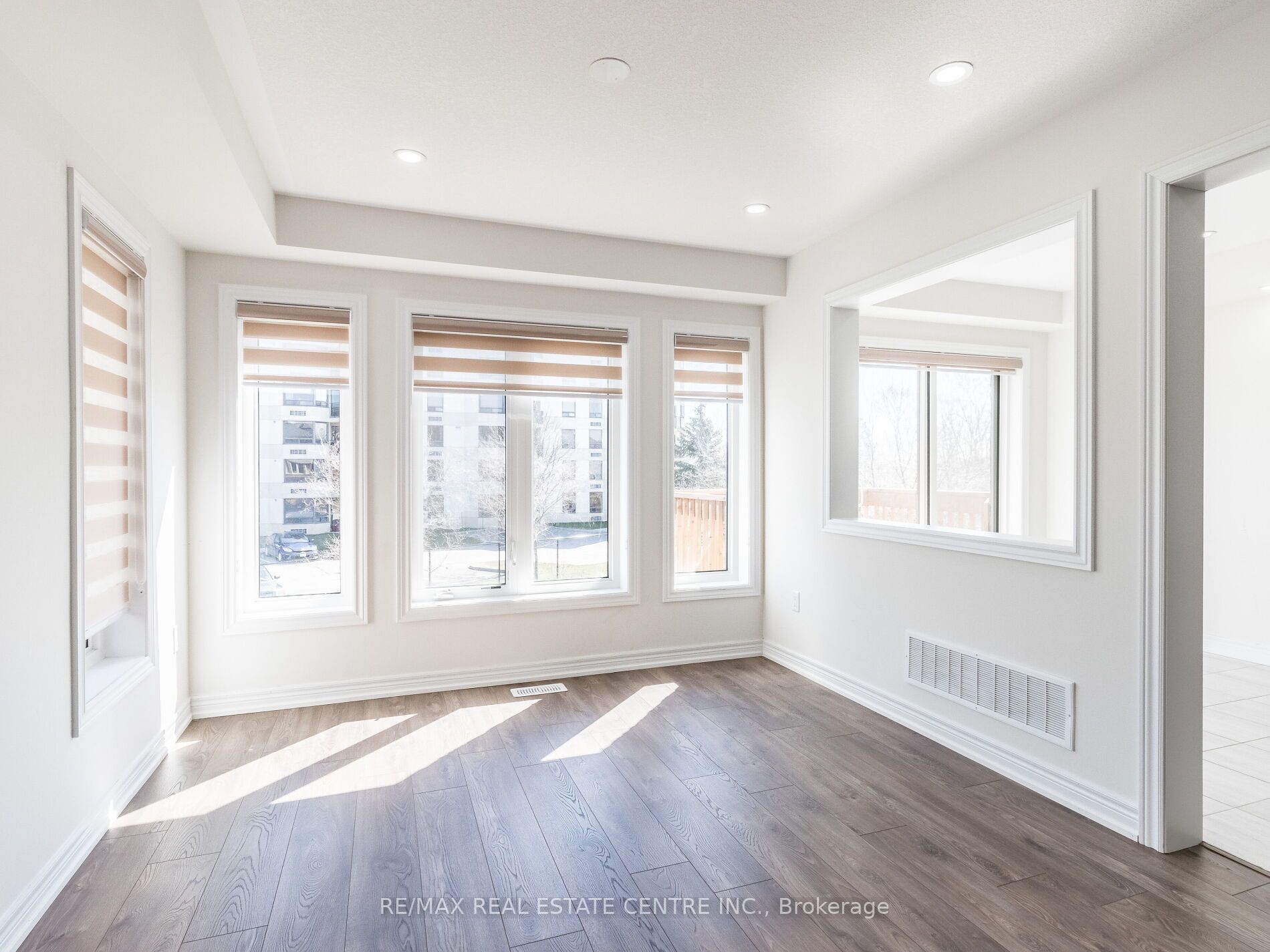 755 Linden Dr, #22