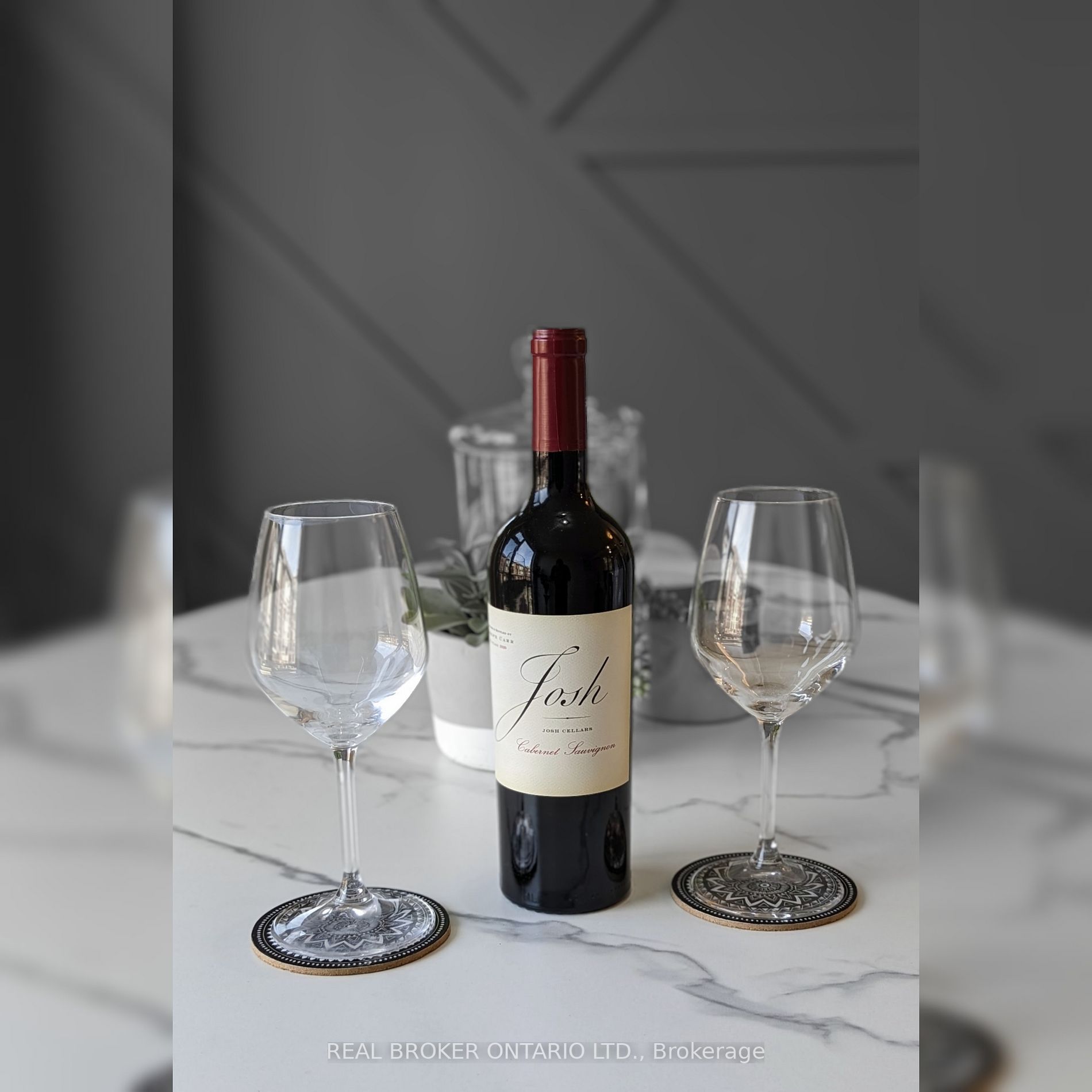 270 Melvin Avenue, #9