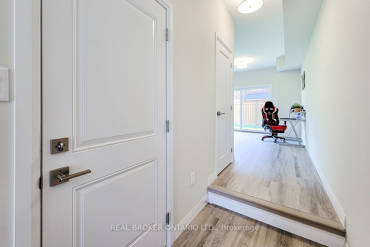 270 Melvin Avenue, #9