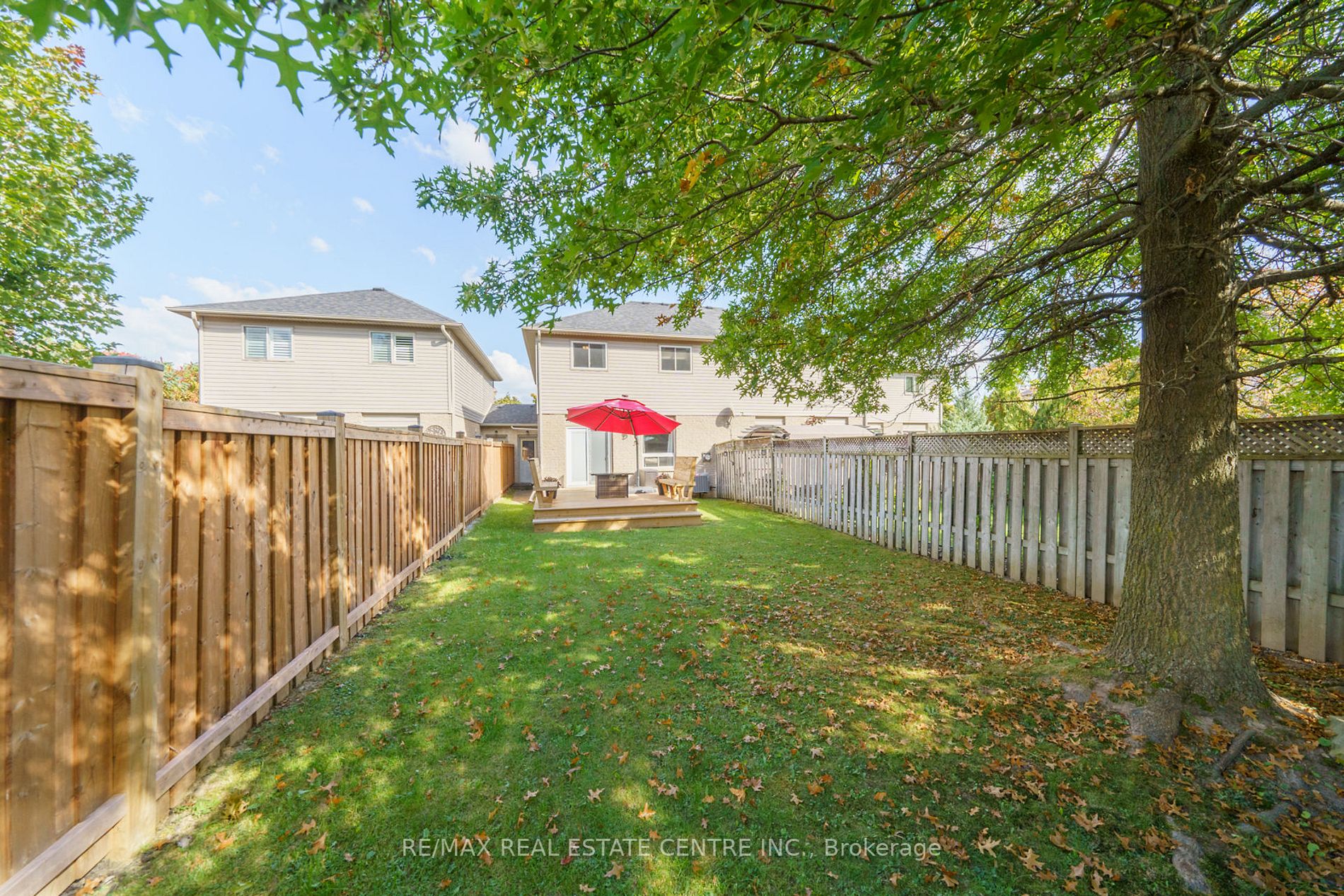 14 Sunters Crt