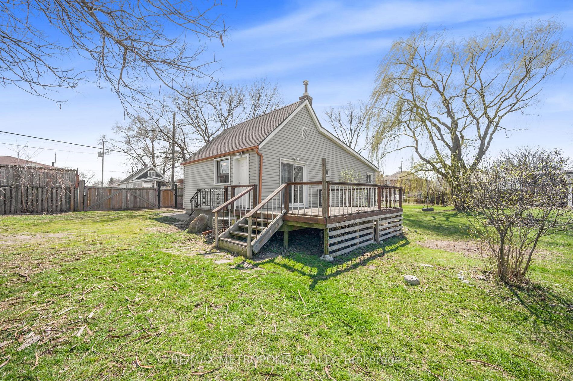 719 Knox Ave