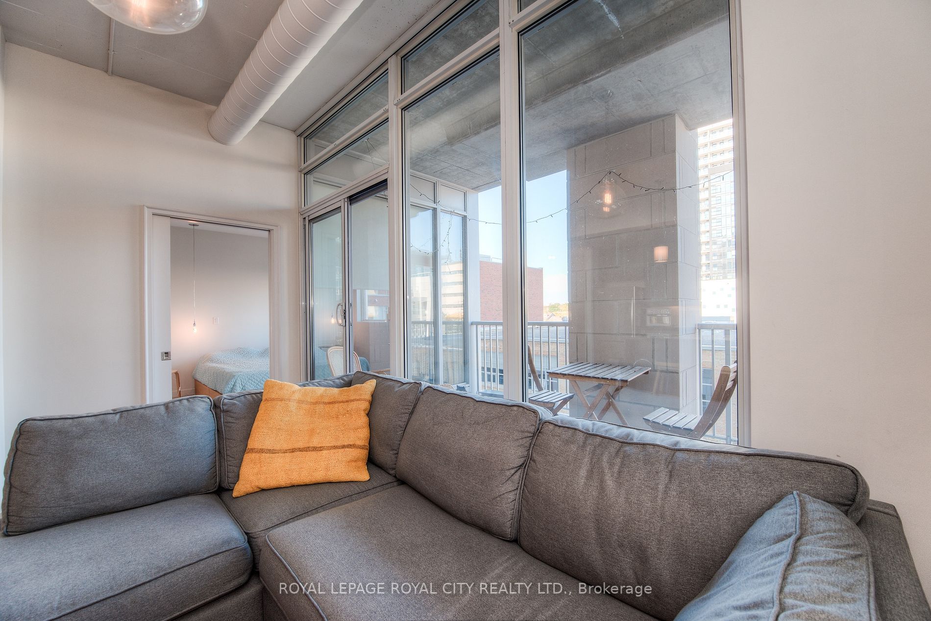 191 King Street S, #303
