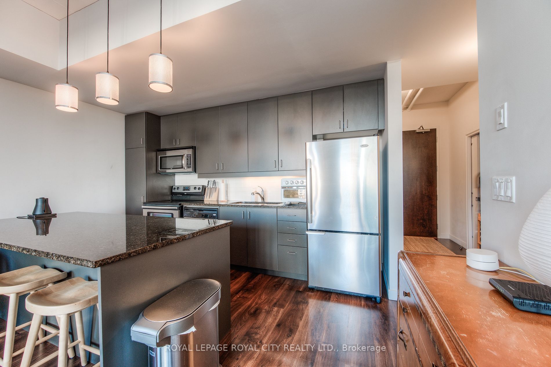 191 King Street S, #303
