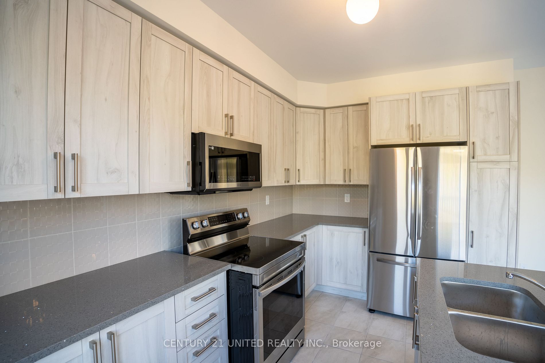636 Lemay Grve