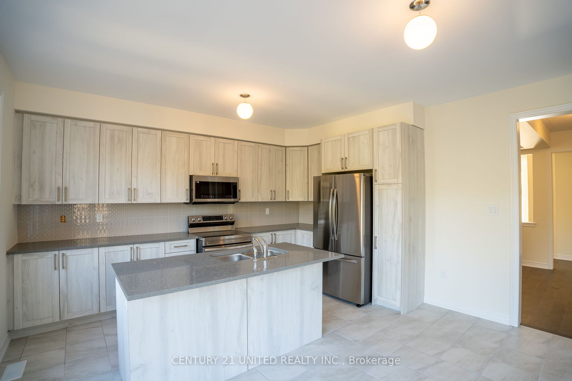 636 Lemay Grve