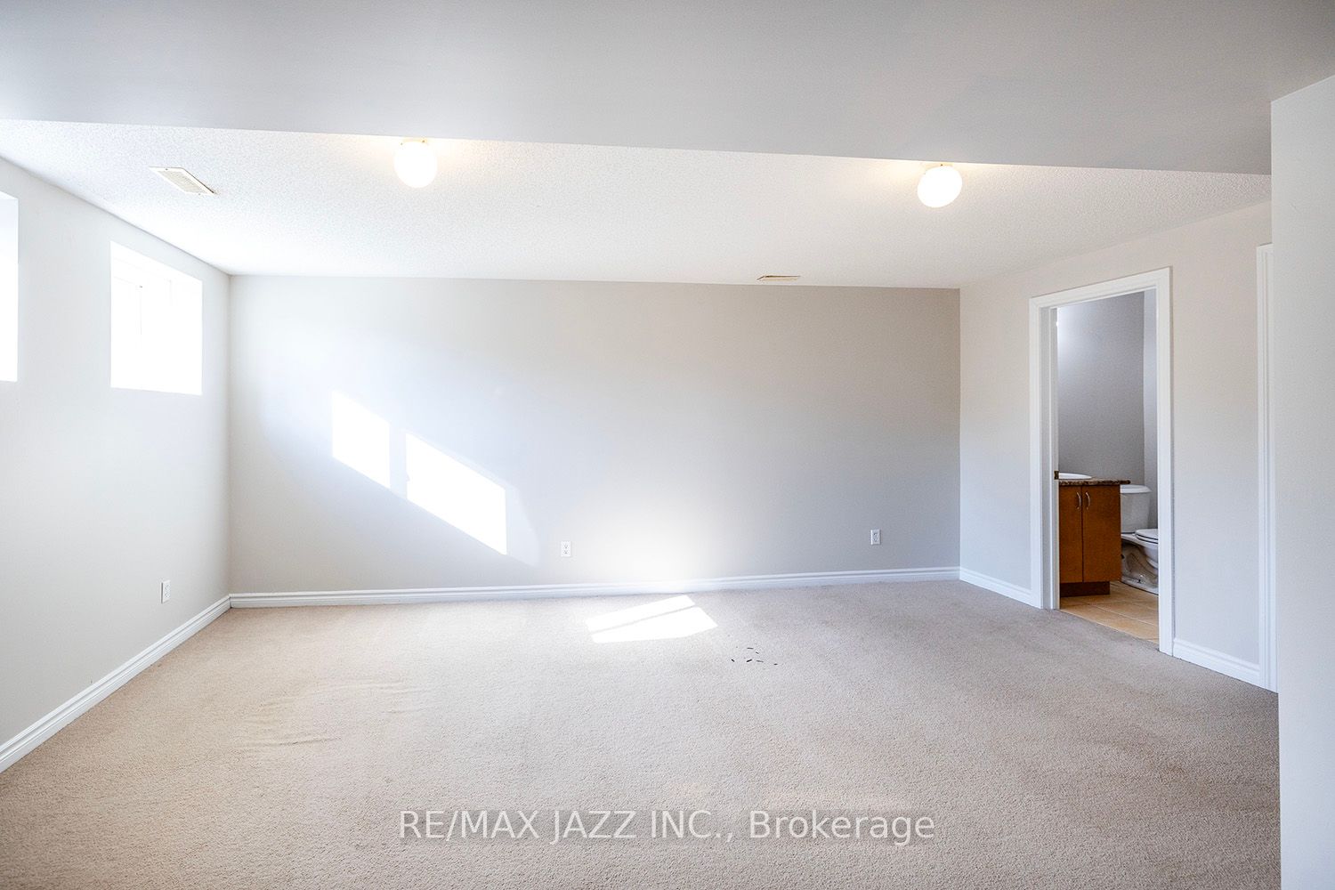 70 Jarvis Dr