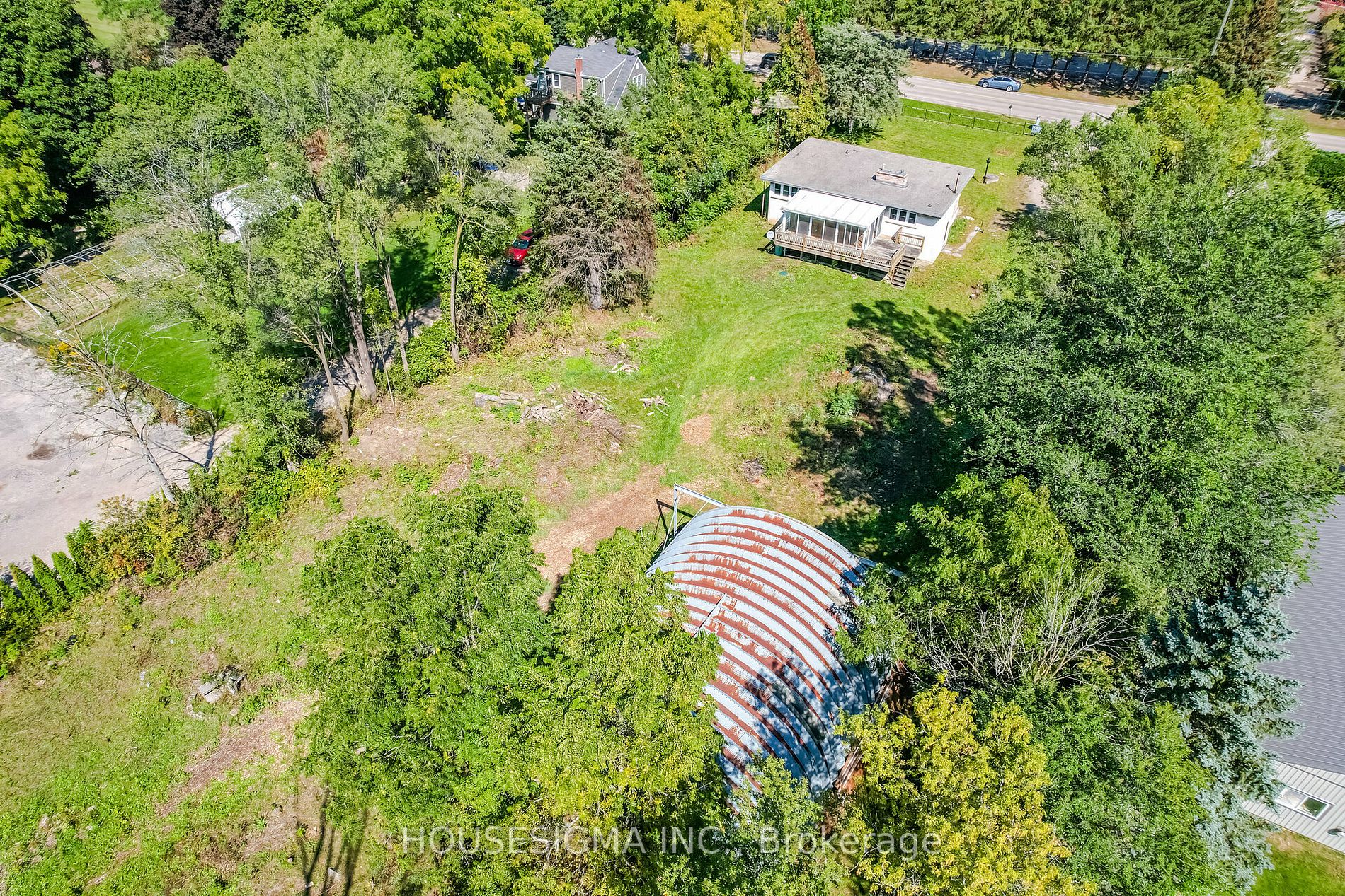 623 Robson Rd