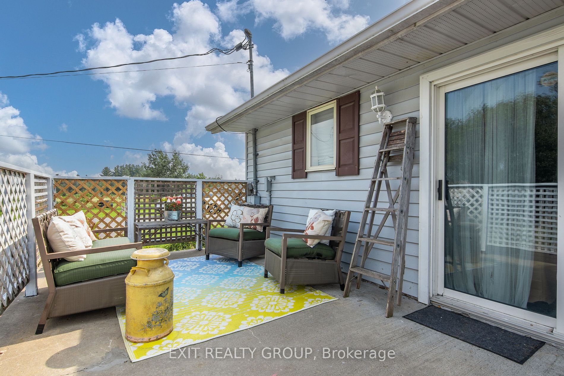 605 Westplain Rd