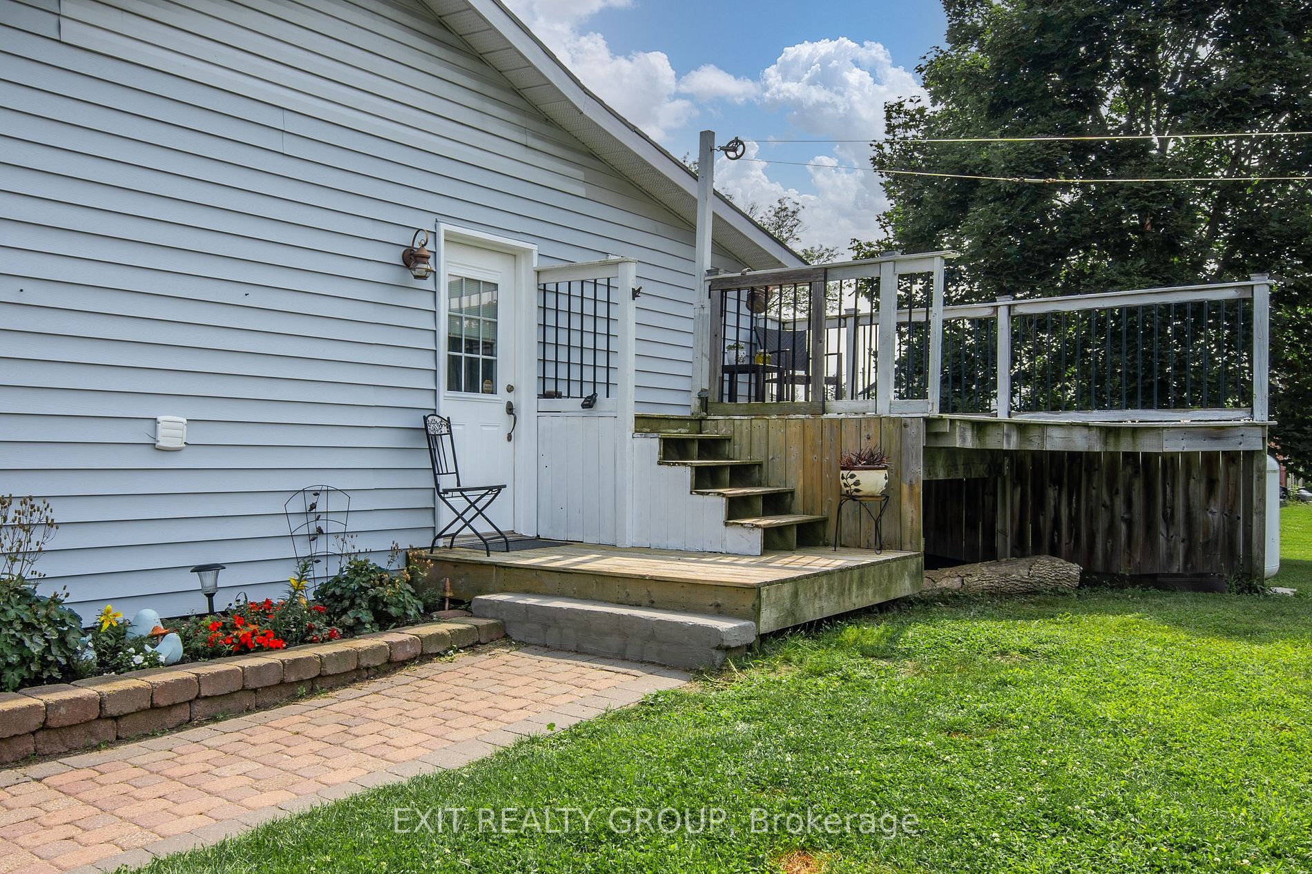 605 Westplain Rd