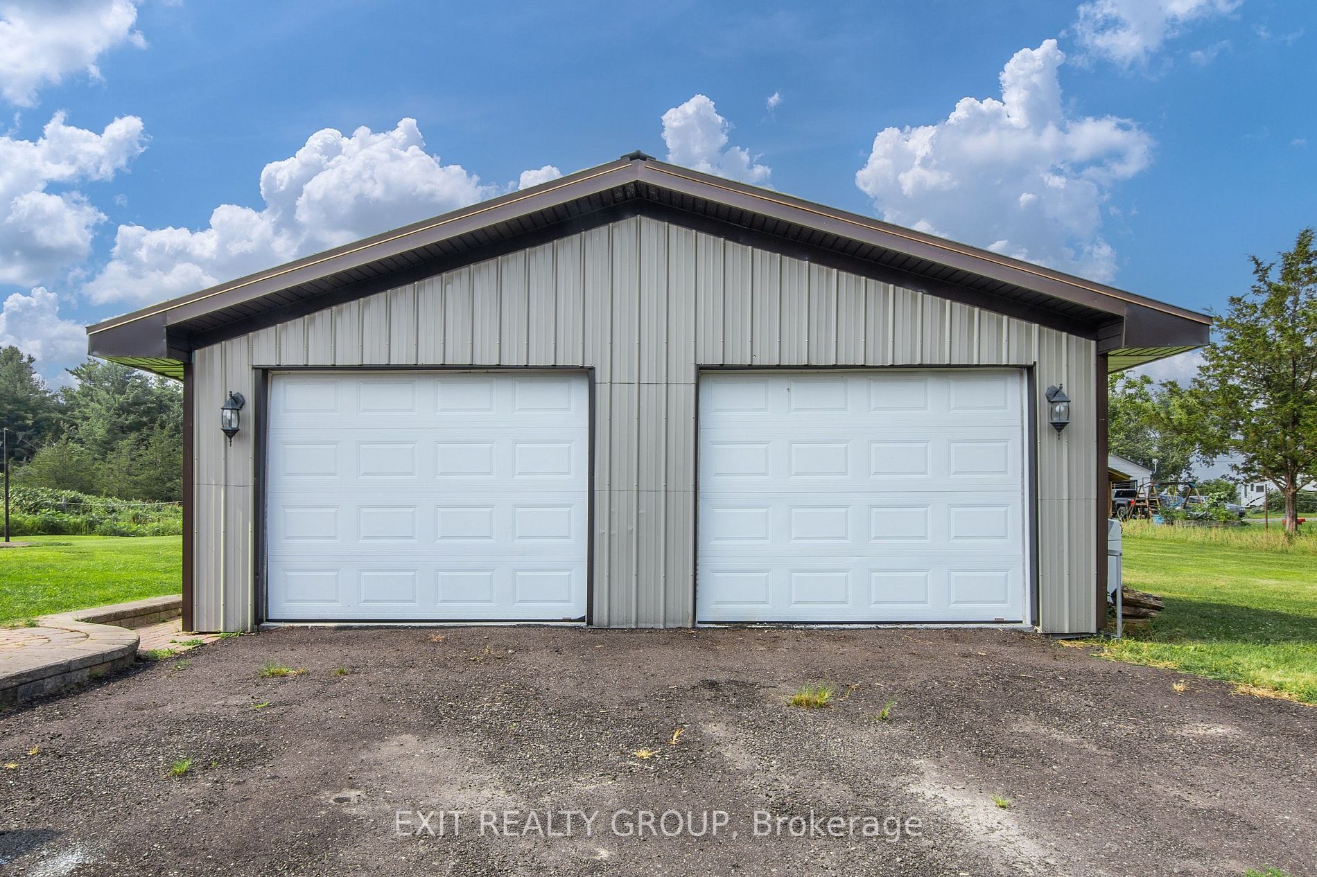 605 Westplain Rd