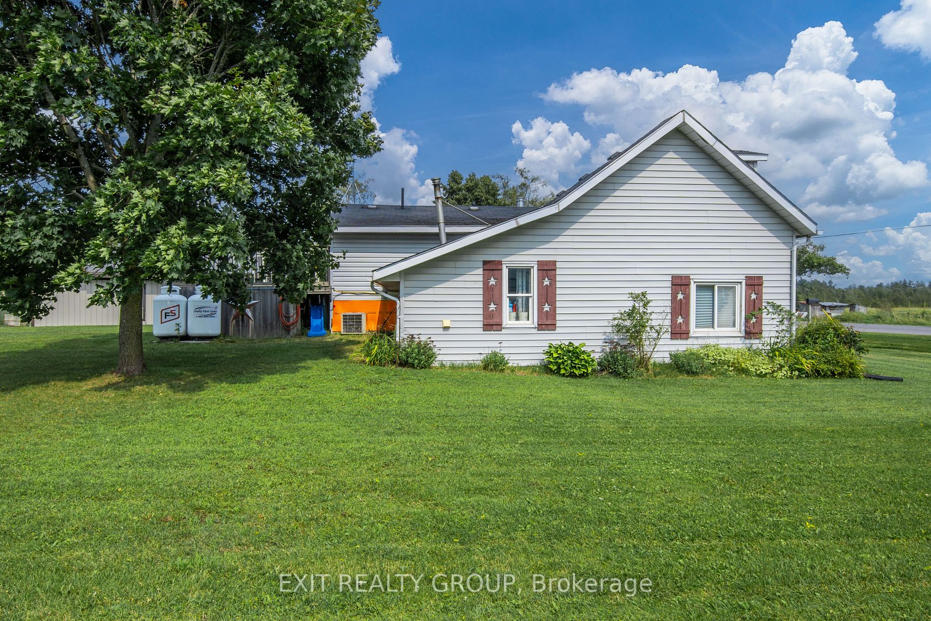 605 Westplain Rd