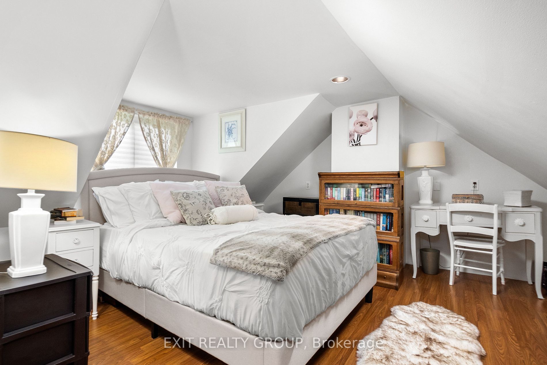 605 Westplain Rd
