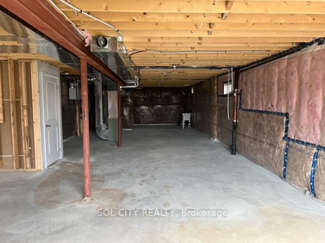 18 Carew Boulevard