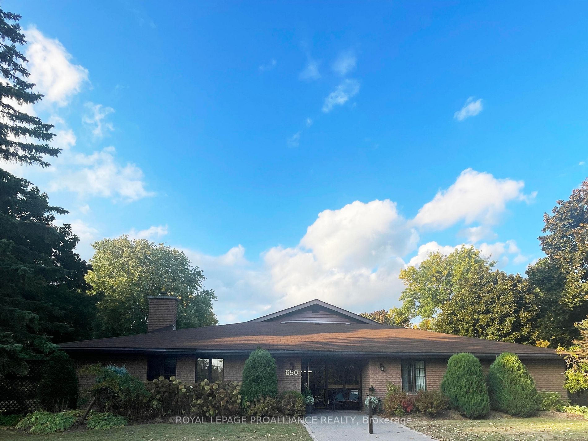 650 WHITAKER Street, #1