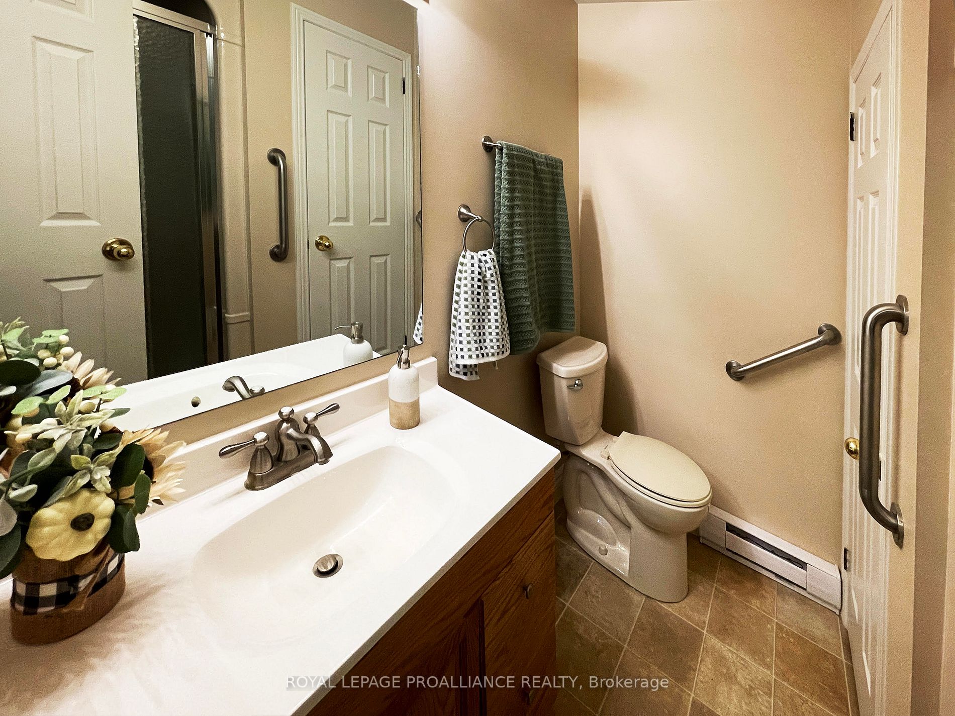 650 WHITAKER Street, #1