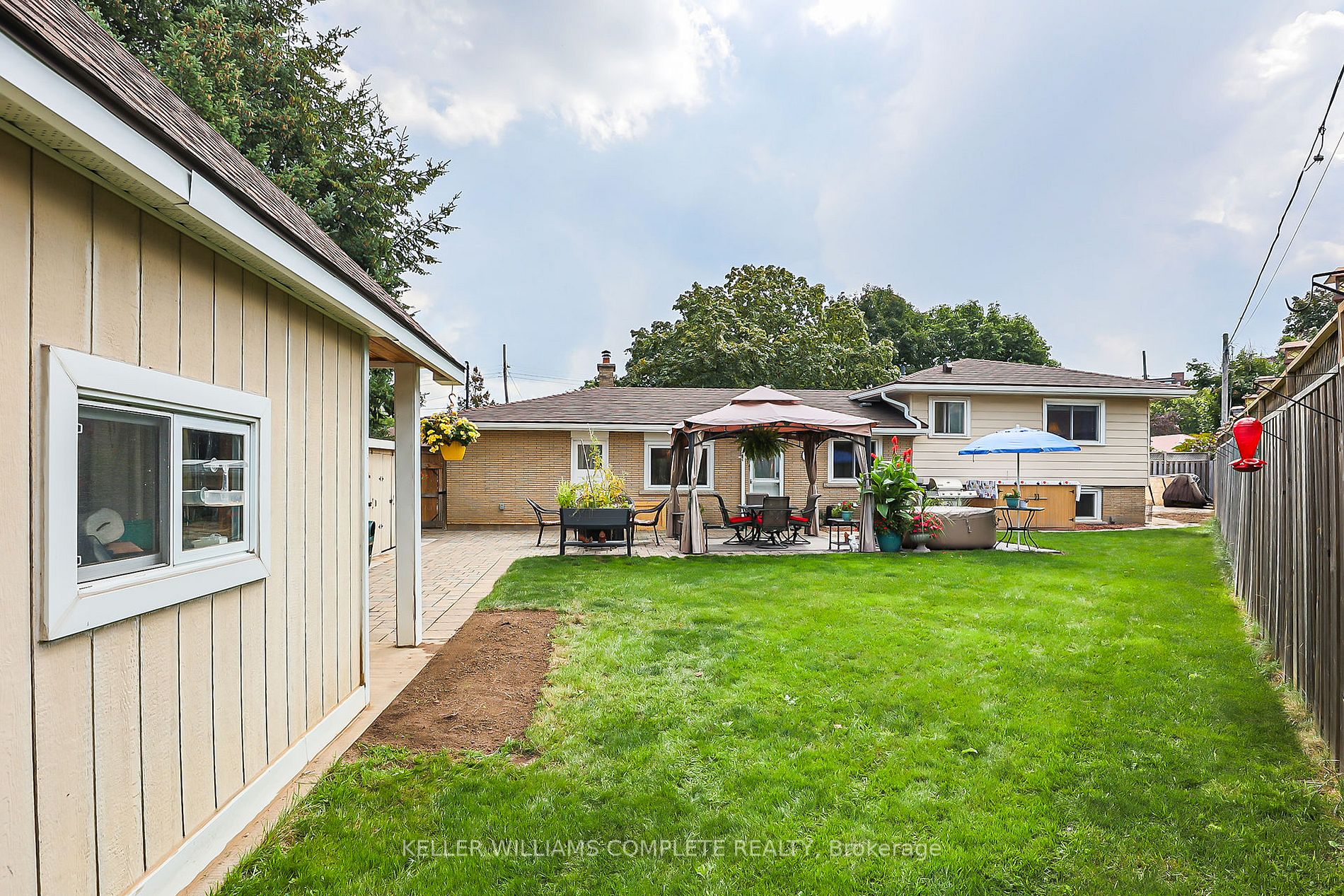 9 Old Orchard Dr