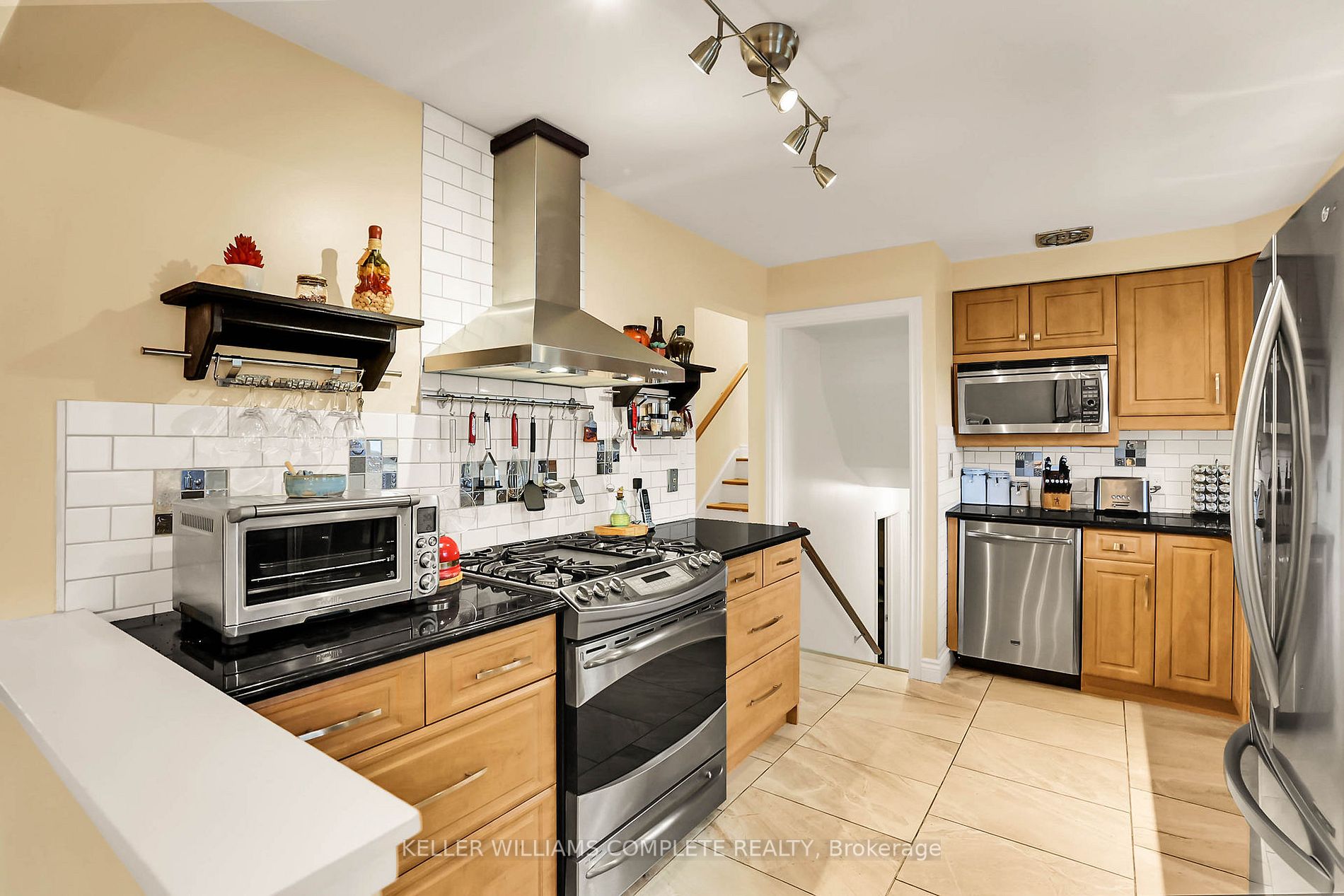 9 Old Orchard Dr