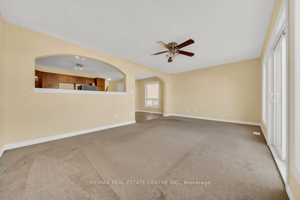31 Vipond St