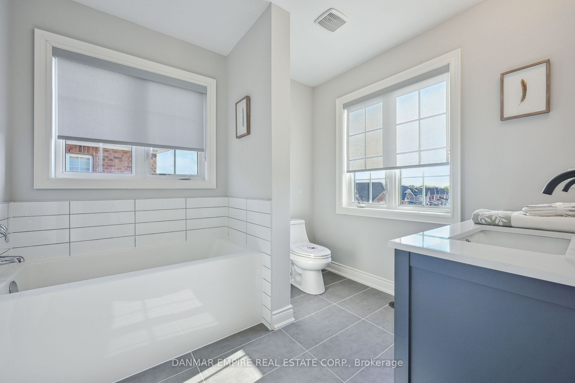 99 Burke St
