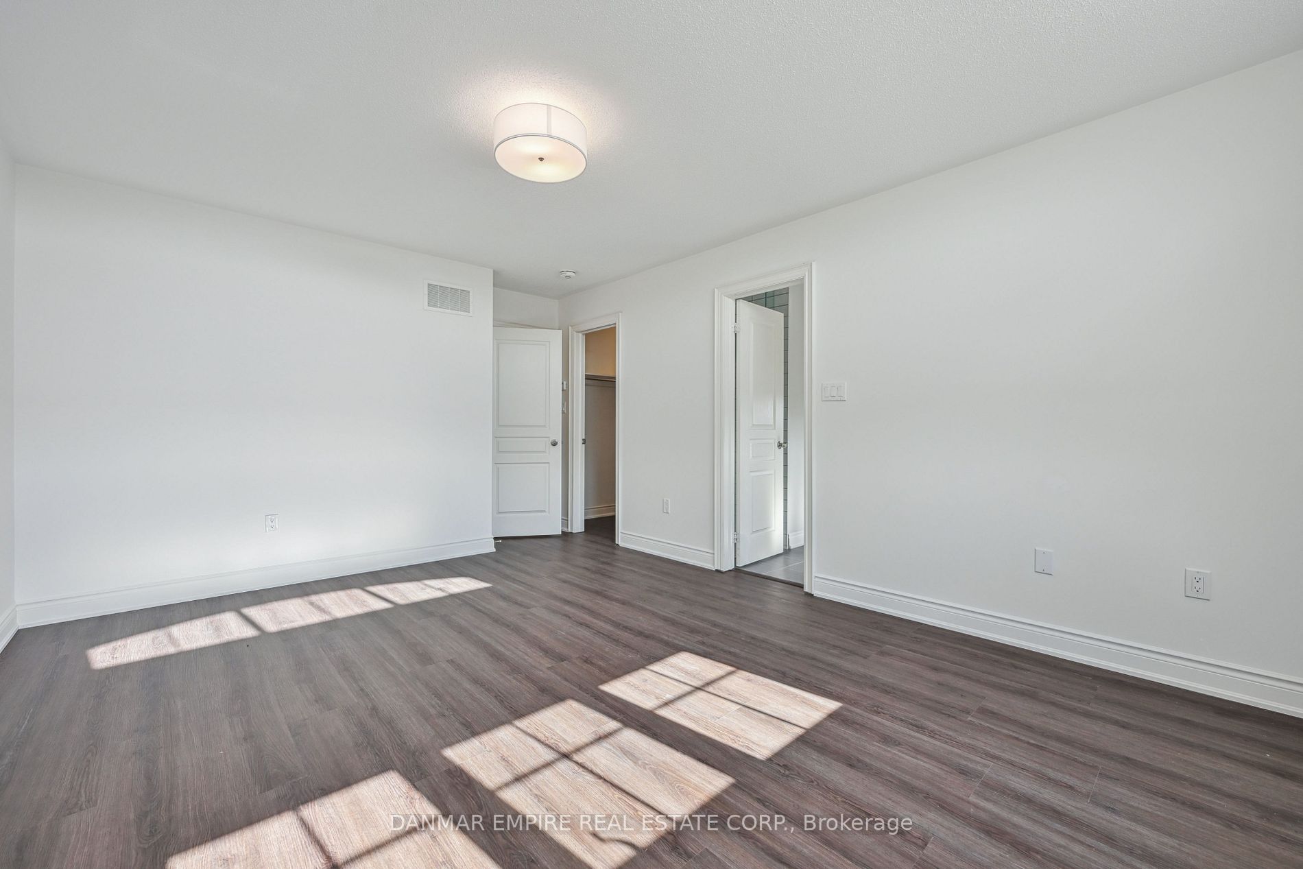 99 Burke St