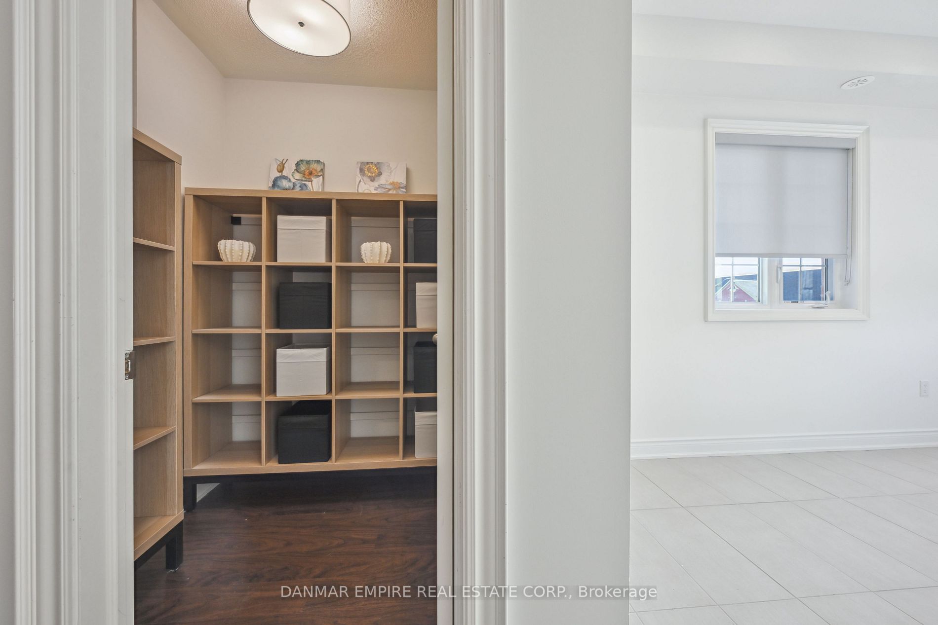 99 Burke St