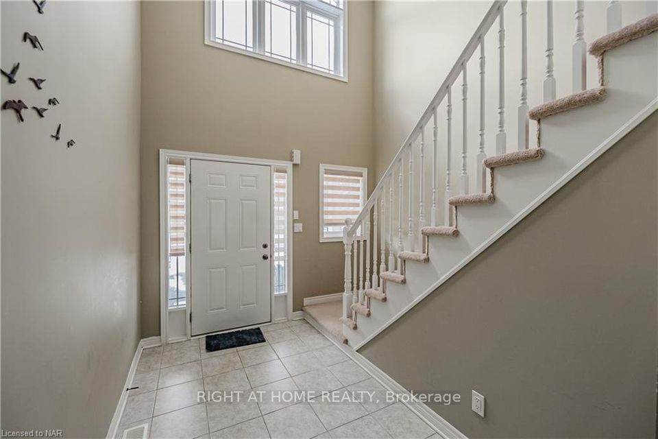 8435 Kelsey Cres