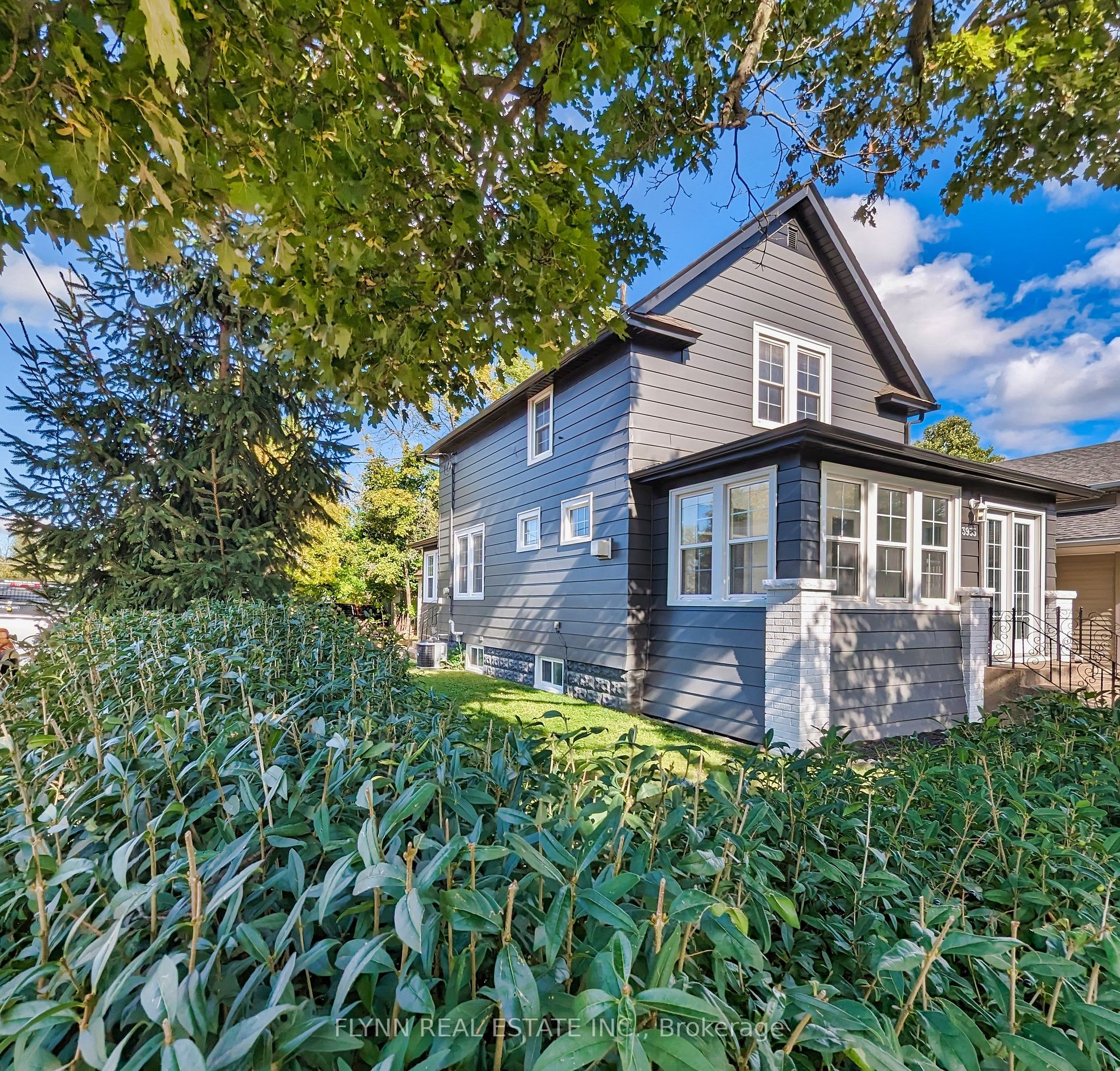 3955 Main St