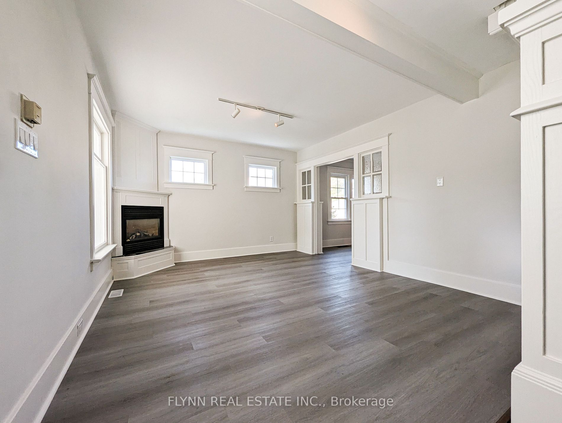 3955 Main St