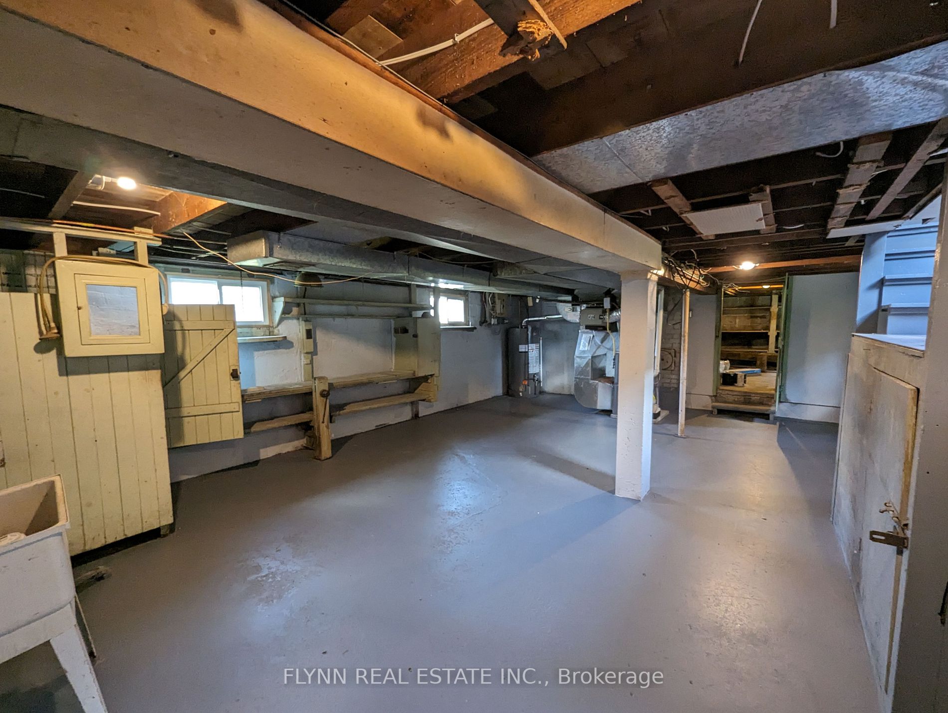 3955 Main St
