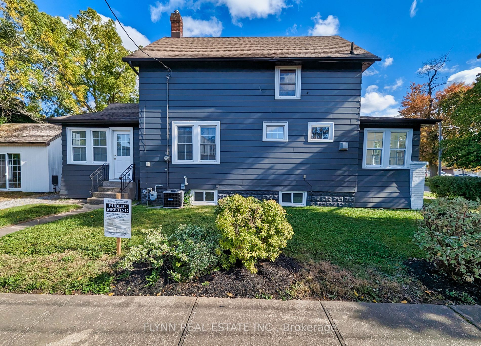 3955 Main St