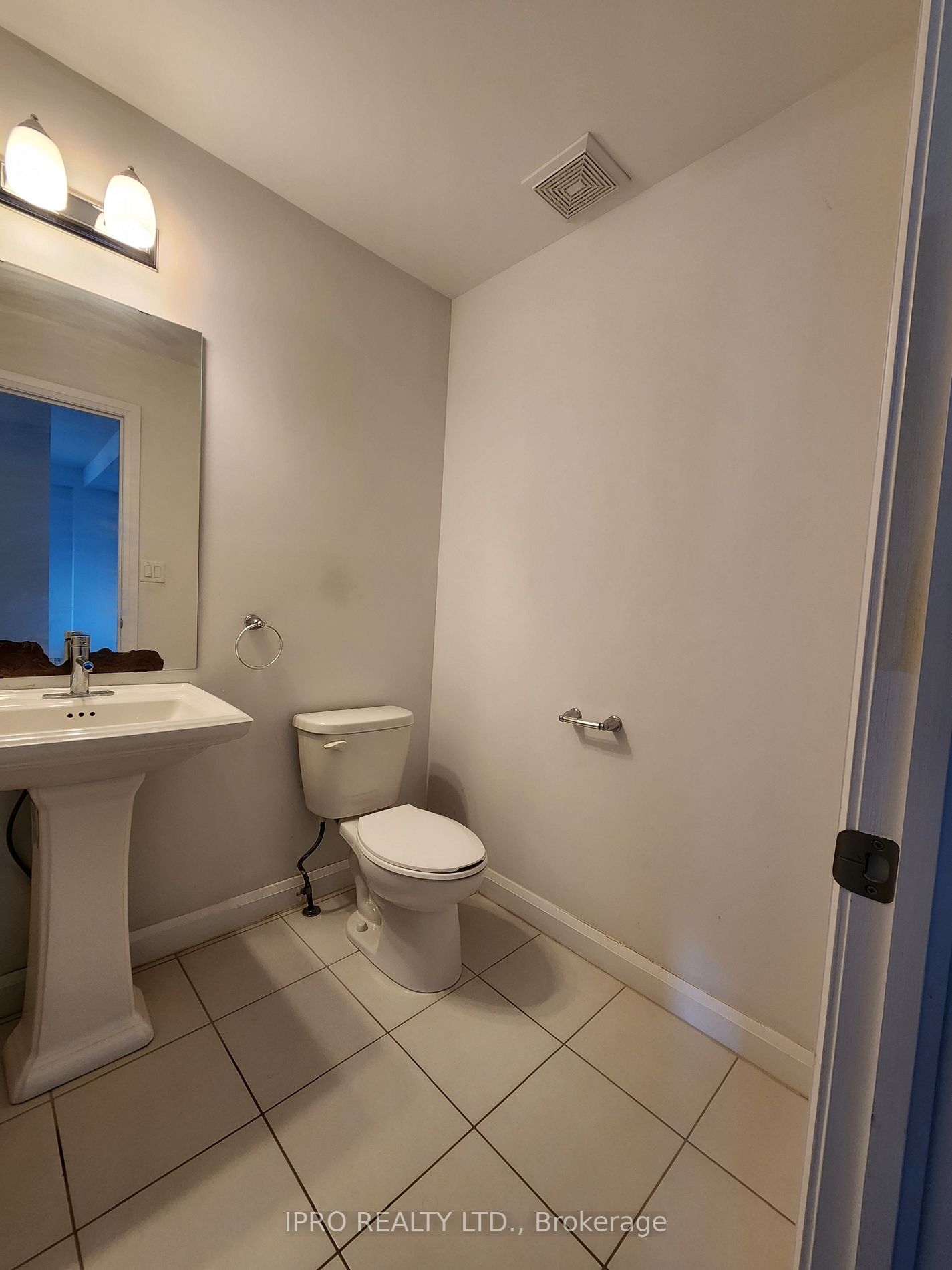 1169 Garner Rd, #60