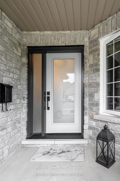 452 Foote Cres