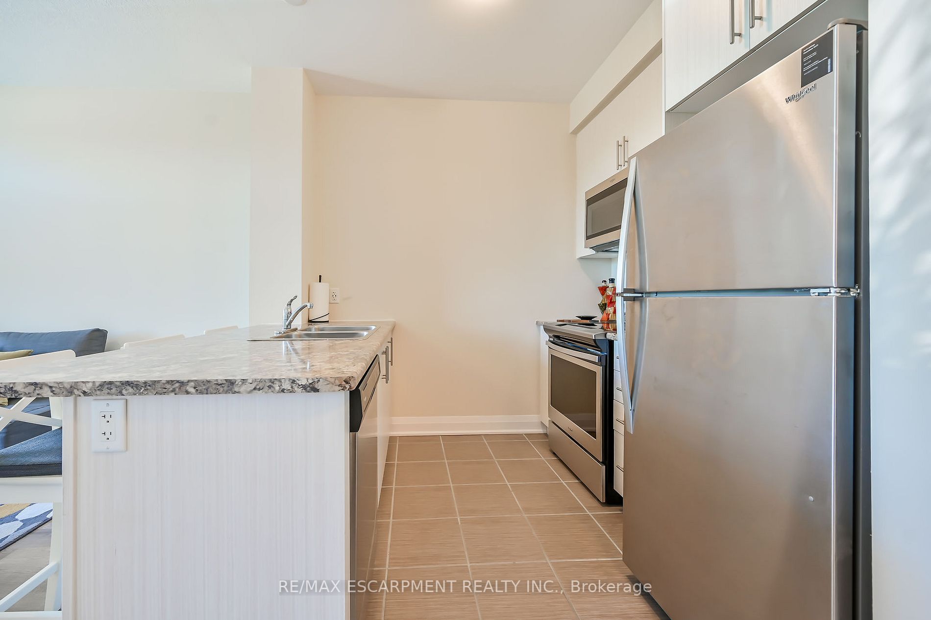 16 Concord Pl, #124