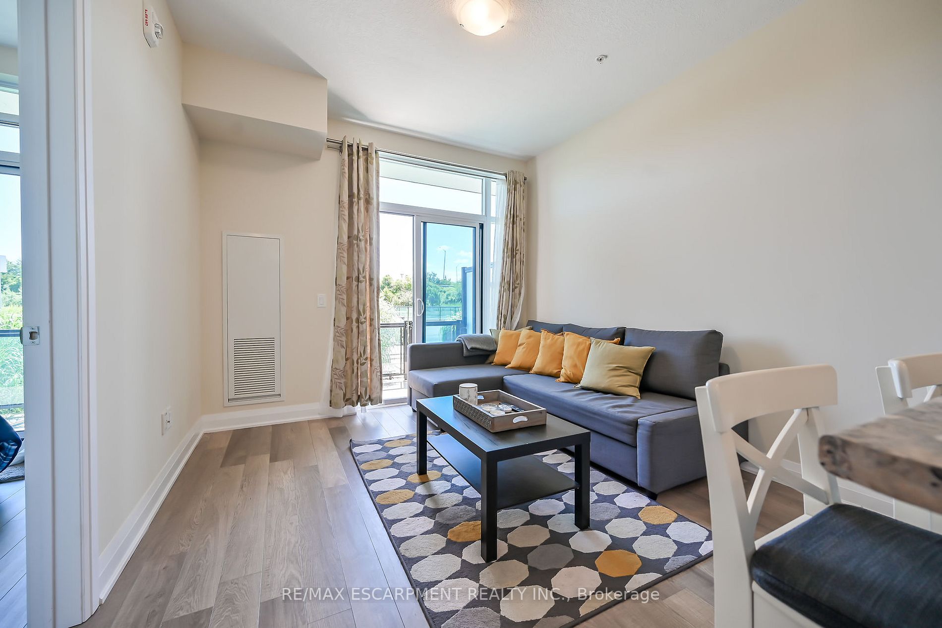 16 Concord Pl, #124