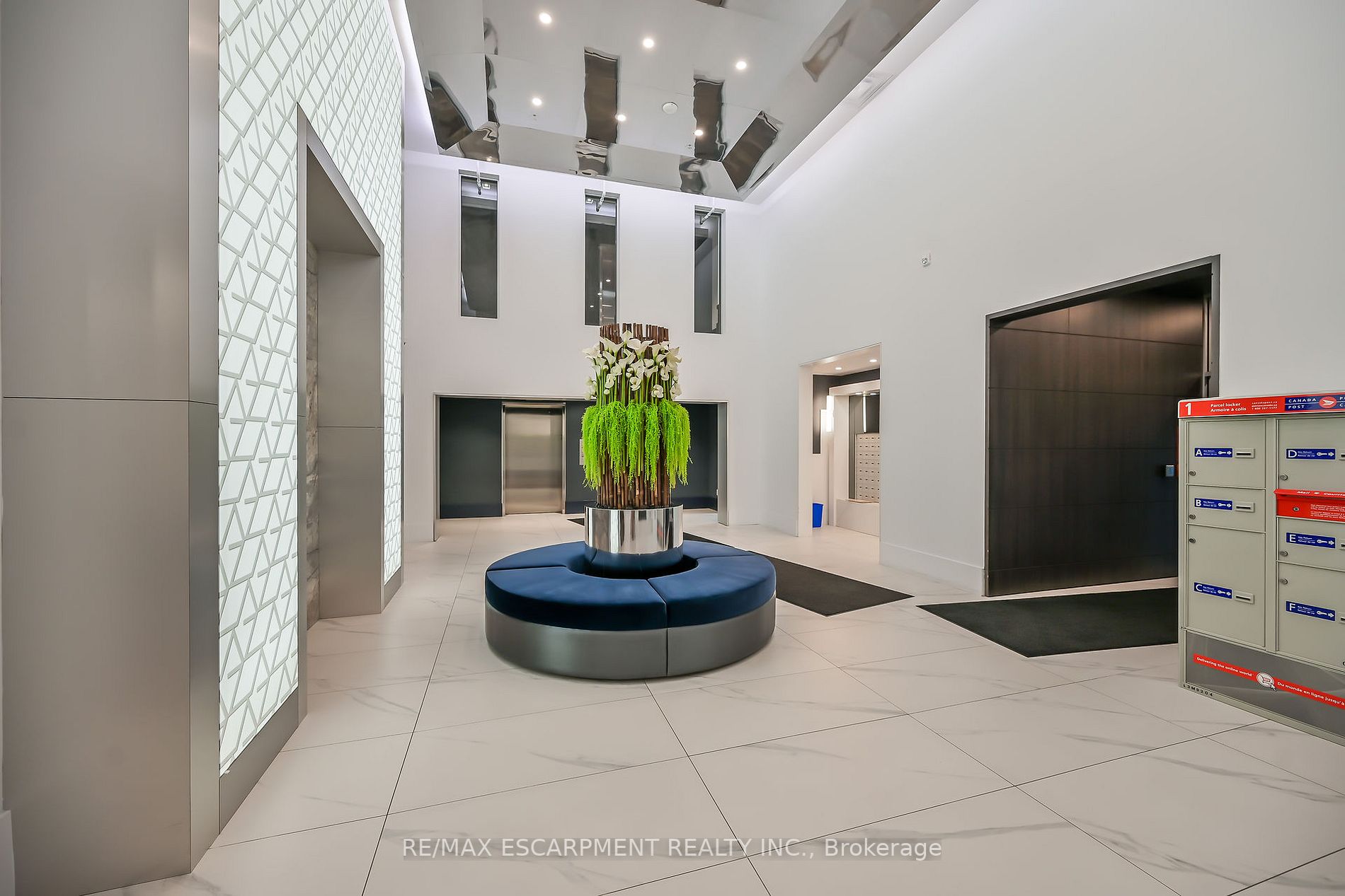 16 Concord Pl, #124